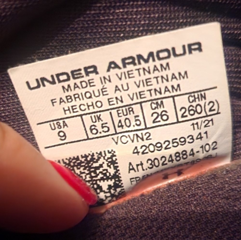 Under Armour sneakers - Picture 5 of 6